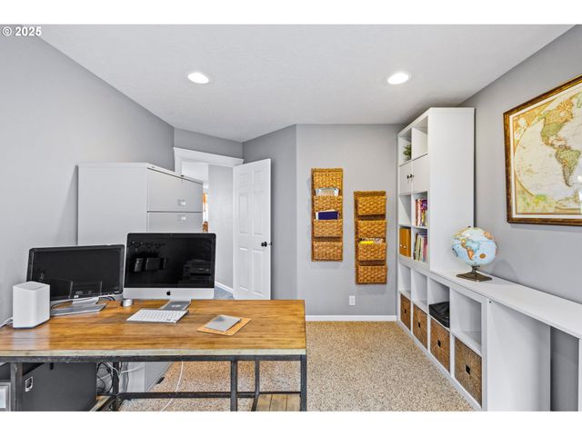 2775 FOXHAVEN Dr Se, Salem, OR 97306