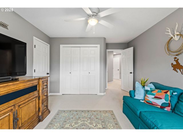 2775 FOXHAVEN Dr Se, Salem, OR 97306