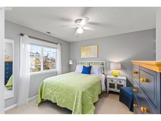 2775 FOXHAVEN Dr Se, Salem, OR 97306