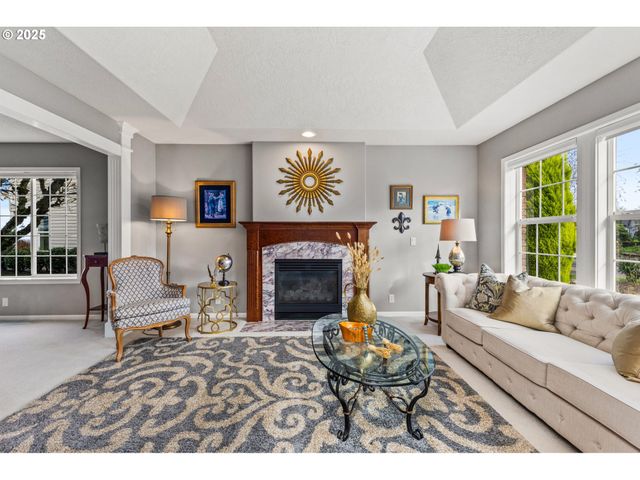 2775 FOXHAVEN Dr Se, Salem, OR 97306