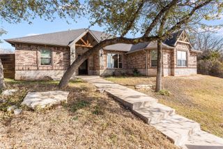 8825 Sundance Place Court, Granbury, TX 76049