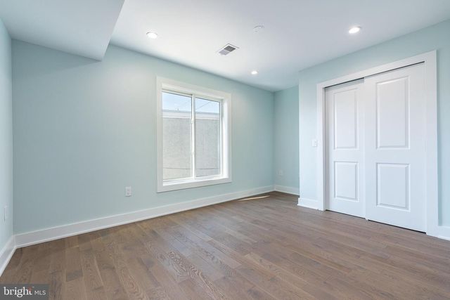 2202 E HUNTINGDON ST, Philadelphia, PA 19125