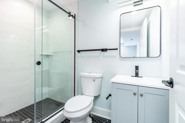 2202 E HUNTINGDON ST, Philadelphia, PA 19125