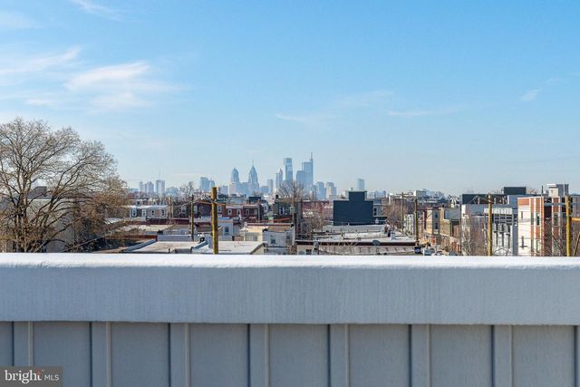 2202 E HUNTINGDON ST, Philadelphia, PA 19125