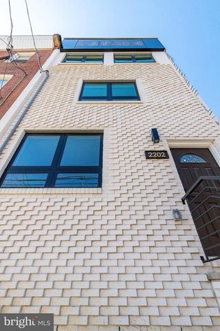 2202 E HUNTINGDON ST, Philadelphia, PA 19125