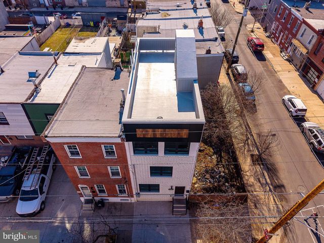 2202 E HUNTINGDON ST, Philadelphia, PA 19125