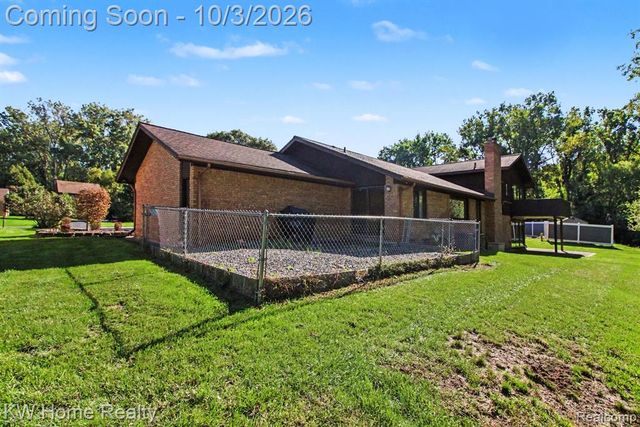 23433 Riverview Drive, Southfield, MI 48034
