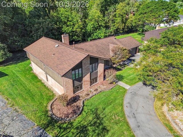 23433 Riverview Drive, Southfield, MI 48034