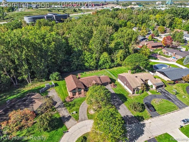 23433 Riverview Drive, Southfield, MI 48034