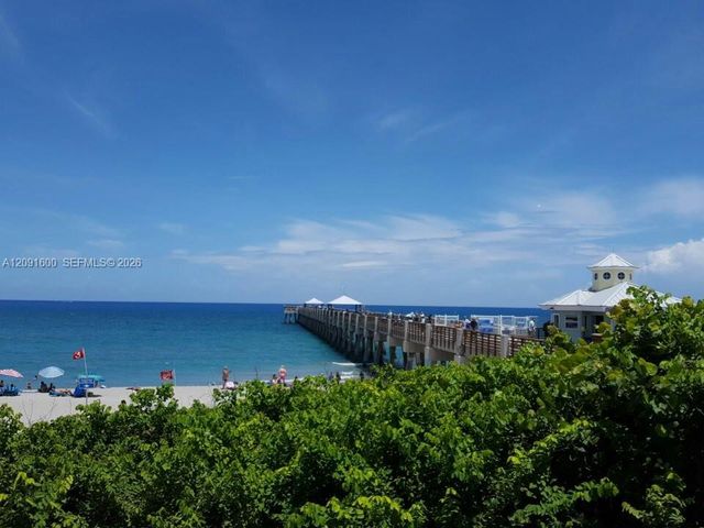 2359 N Wallen Drive, Palm Beach Gardens, FL 33410