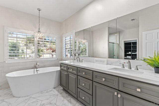 1696 Gil Way, Vista, CA 92084