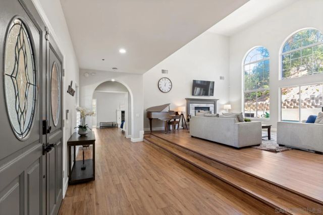 1696 Gil Way, Vista, CA 92084