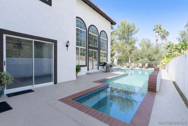 1696 Gil Way, Vista, CA 92084