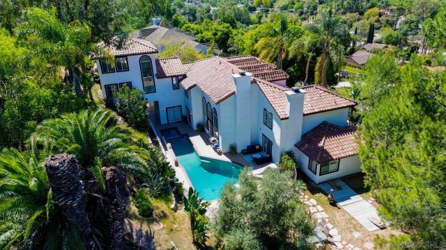 1696 Gil Way, Vista, CA 92084