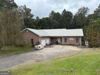424 LAW HOUSE Road, Toccoa, GA 30577