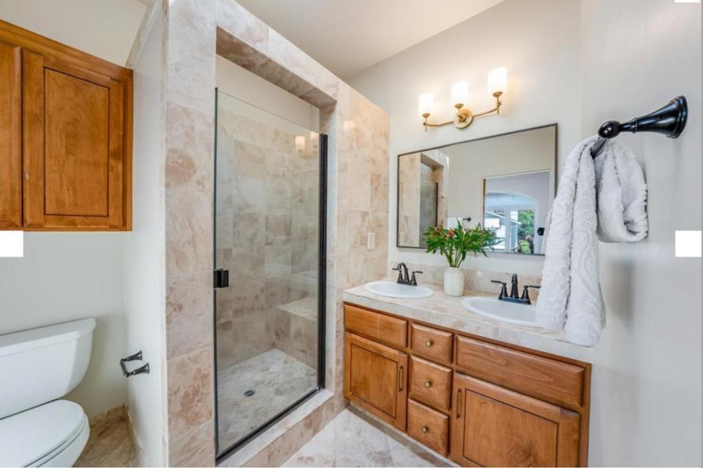 Image 14 of property listing at 423 Hillcrest Drive, Aptos, CA 95003