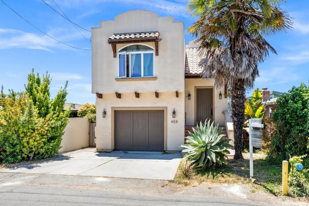 Image 28 of property listing at 423 Hillcrest Drive, Aptos, CA 95003