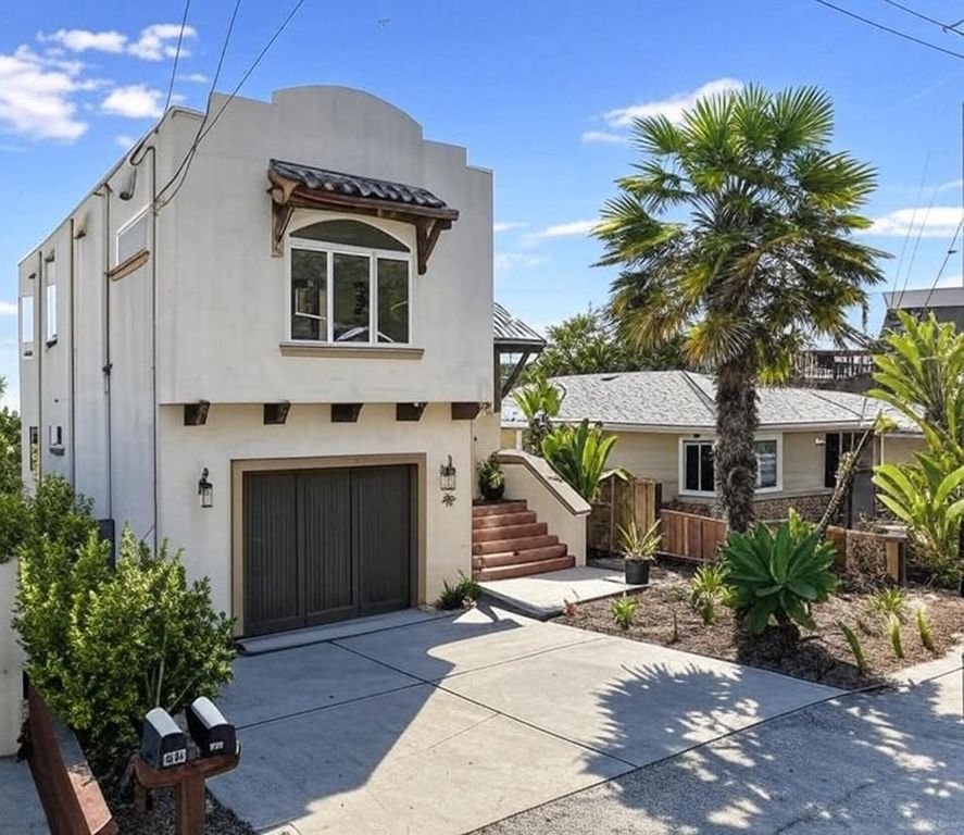 Image 29 of property listing at 423 Hillcrest Drive, Aptos, CA 95003