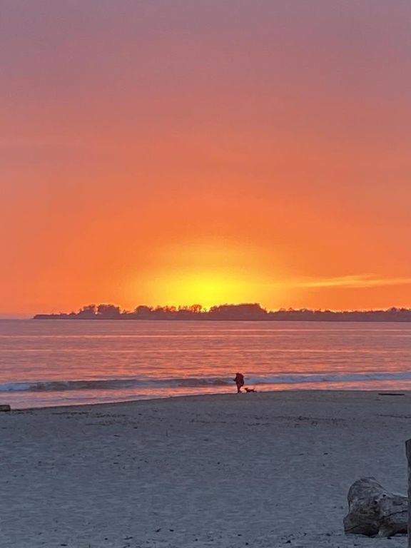 Image 31 of property listing at 423 Hillcrest Drive, Aptos, CA 95003