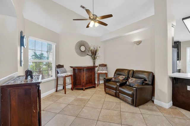 1021 Marina Bay Ct, Galt, CA 95632