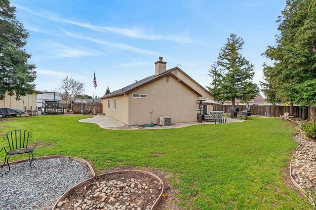 1021 Marina Bay Ct, Galt, CA 95632