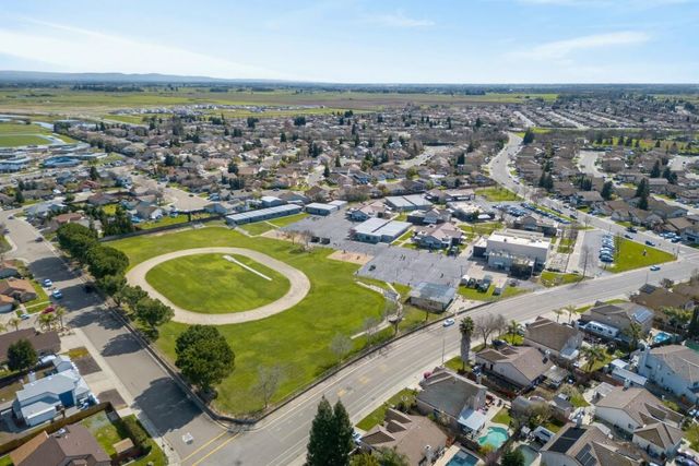 1021 Marina Bay Ct, Galt, CA 95632