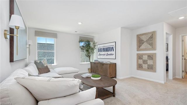 400 Grant Ryan Drive, Jamestown, NC 27282