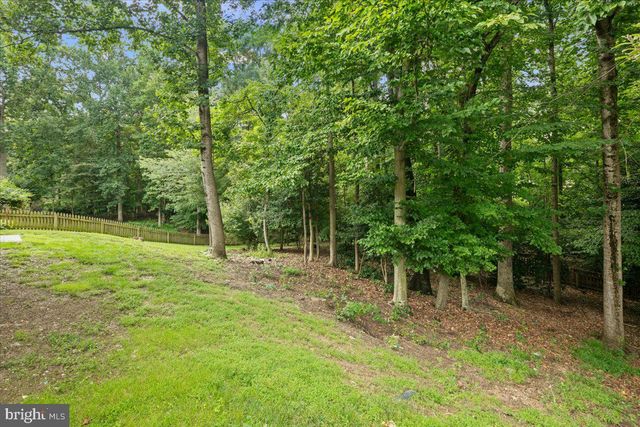 12518 HEDGES RUN DR, Woodbridge, VA 22192