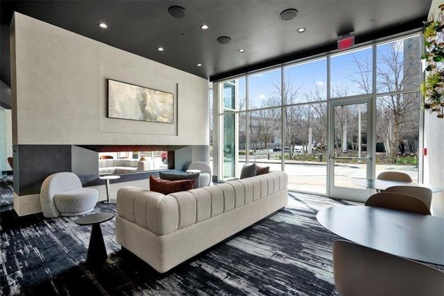 3324 Peachtree Road NE 1307, Atlanta, GA 30326
