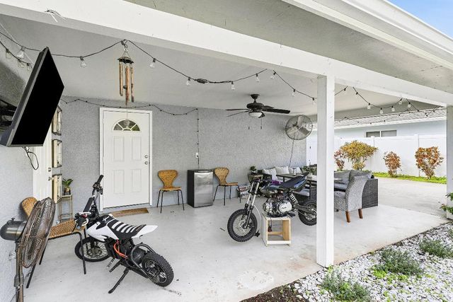 971 SW 12th Street, Boca Raton, FL 33486