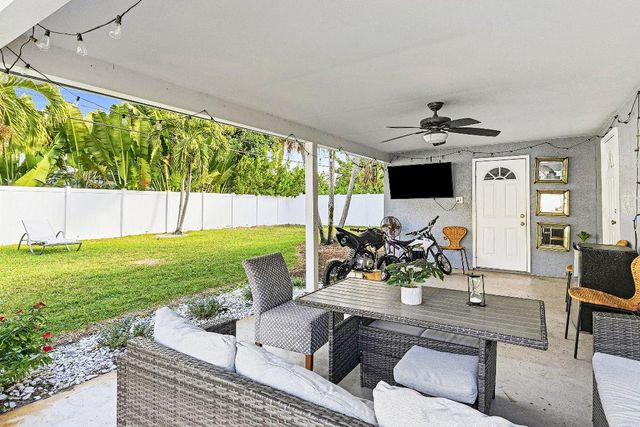 971 SW 12th Street, Boca Raton, FL 33486