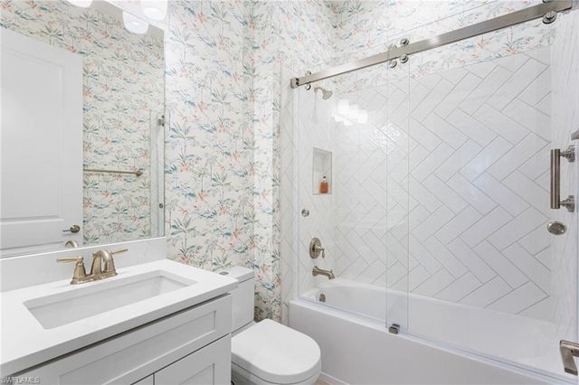 15216 Turin DR, Naples, FL 34114