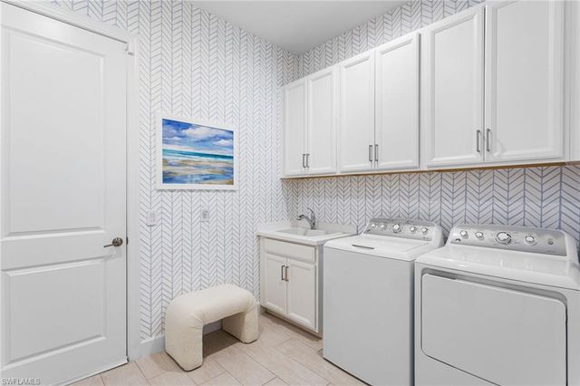 15216 Turin DR, Naples, FL 34114