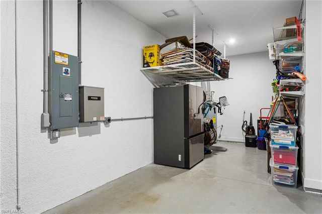 15216 Turin DR, Naples, FL 34114