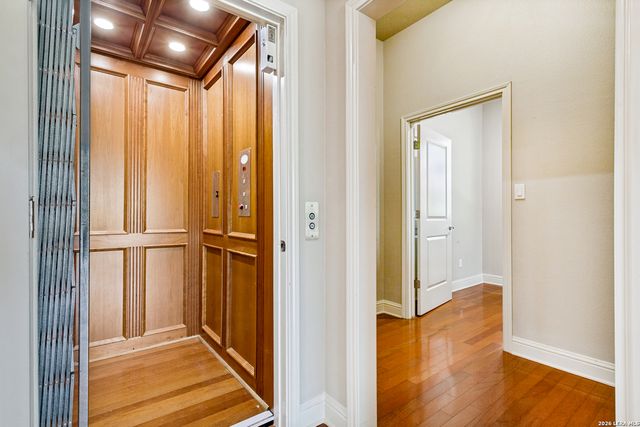 202 Chichester Pl Apt 1, San Antonio, TX 78209