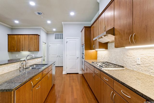 202 Chichester Pl Apt 1, San Antonio, TX 78209