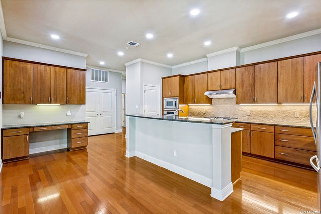 202 Chichester Pl Apt 1, San Antonio, TX 78209