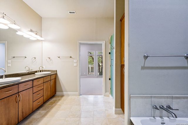 202 Chichester Pl Apt 1, San Antonio, TX 78209