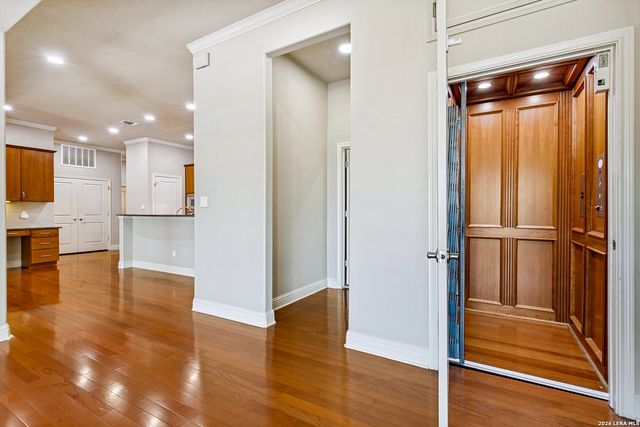 202 Chichester Pl Apt 1, San Antonio, TX 78209