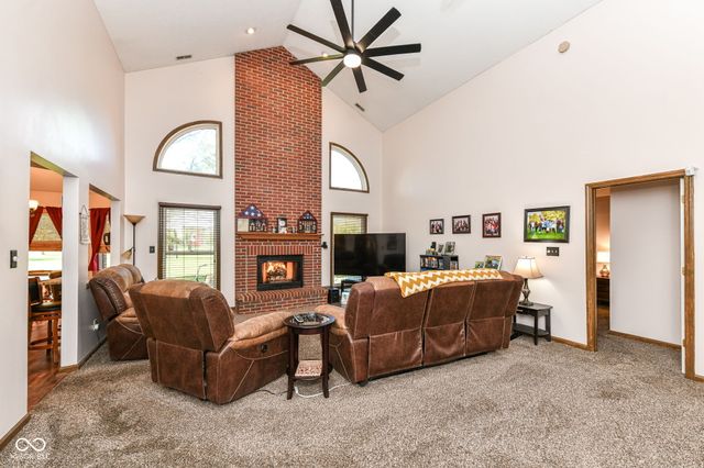 1946 Golf Stream Drive, Indianapolis, IN 46229