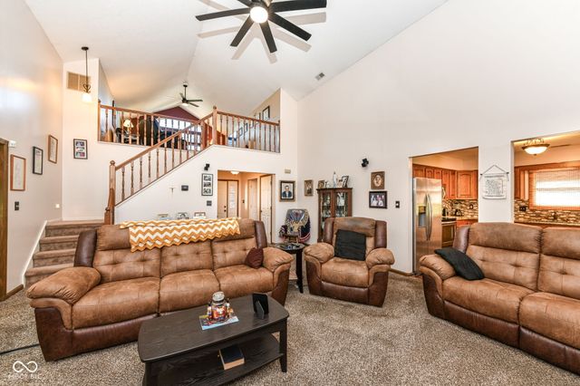 1946 Golf Stream Drive, Indianapolis, IN 46229