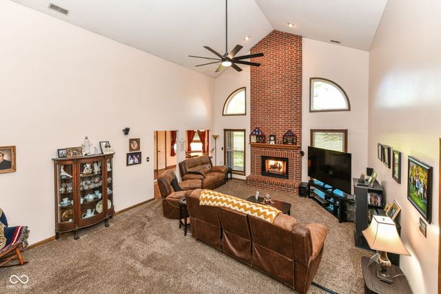 1946 Golf Stream Drive, Indianapolis, IN 46229