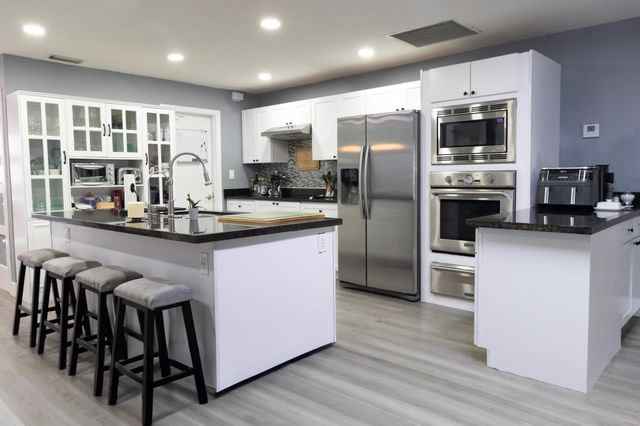 23287 SW 60th Avenue, Boca Raton, FL 33428