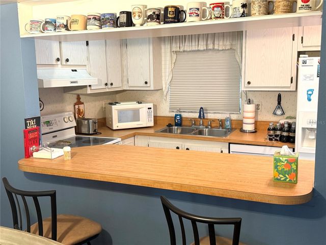 390 301 BOULEVARD W 8A, Bradenton, FL 34205