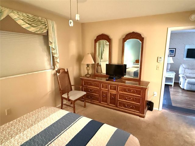 390 301 BOULEVARD W 8A, Bradenton, FL 34205