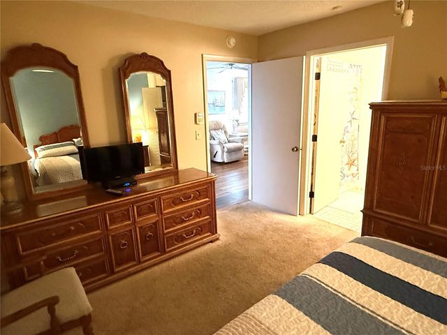 390 301 BOULEVARD W 8A, Bradenton, FL 34205