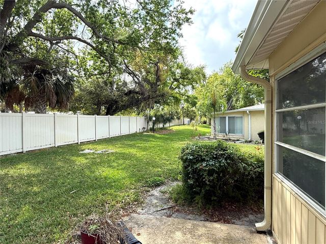 390 301 BOULEVARD W 8A, Bradenton, FL 34205