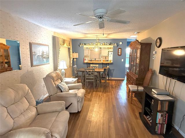 390 301 BOULEVARD W 8A, Bradenton, FL 34205