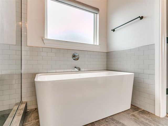 8221 NW 152nd Terrace, Edmond, OK 73013