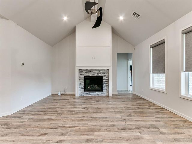 8221 NW 152nd Terrace, Edmond, OK 73013